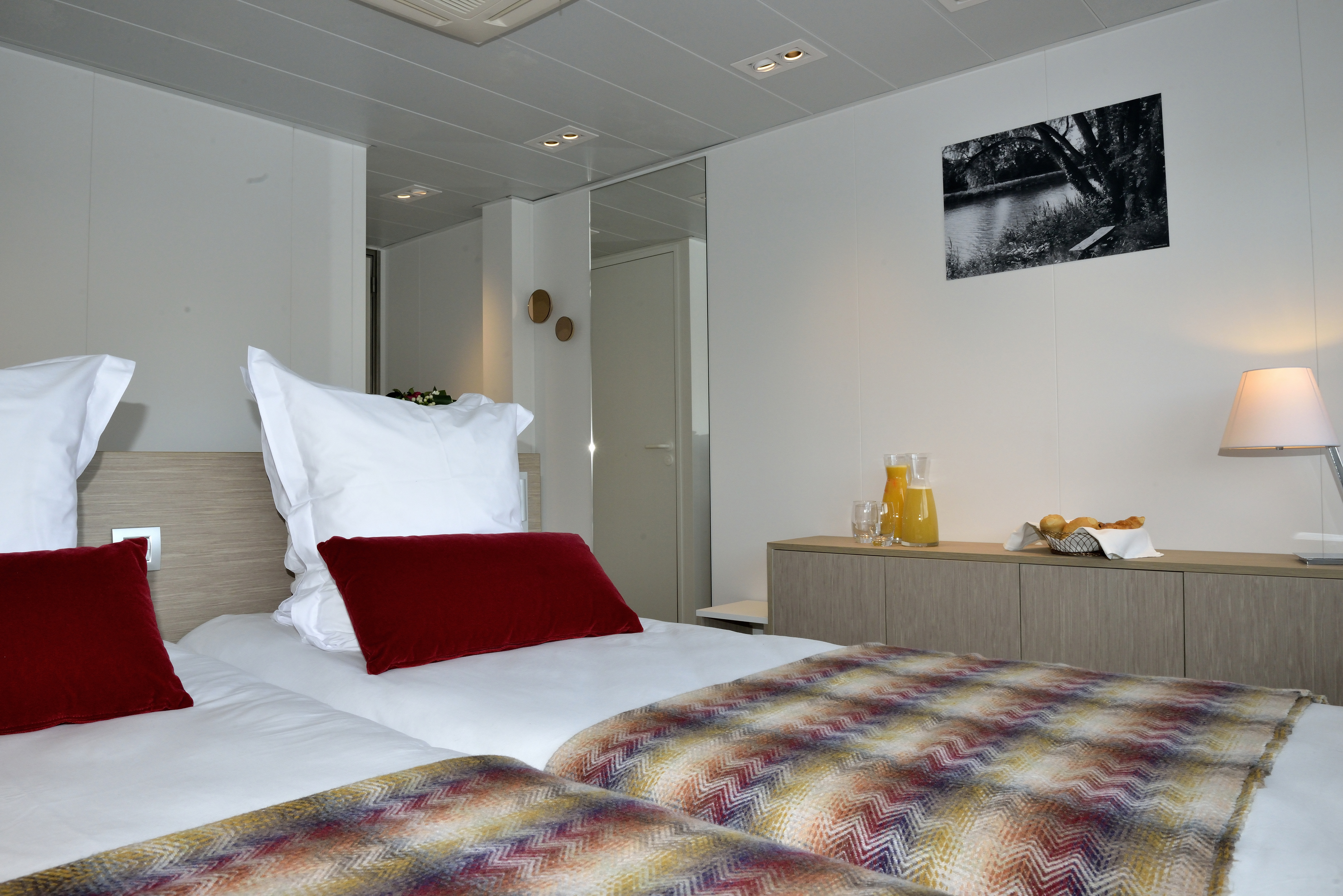 CroisiEurope MS Loire Princesse Cabin 4.jpg